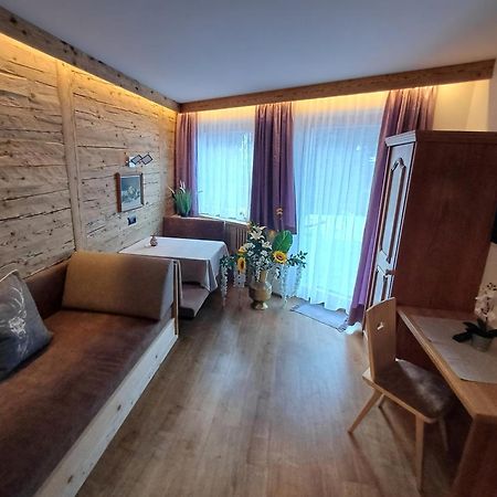 Ferienwohnungen Am Laerchenweg Sexten Buitenkant foto